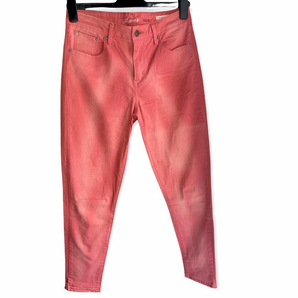 LEVIS: High Rise Denim Curve Jeans